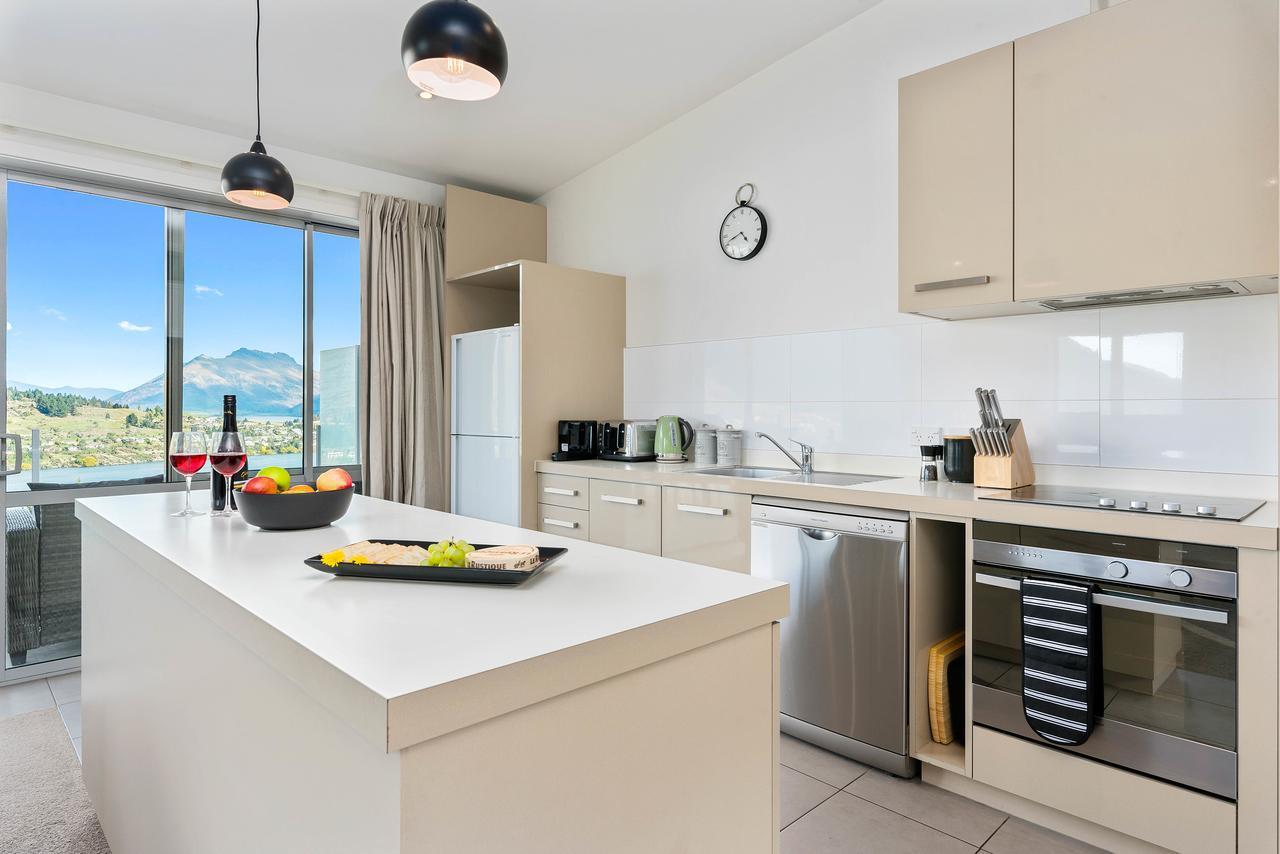 Contemporary Hilltop Abode Queenstown Exteriör bild