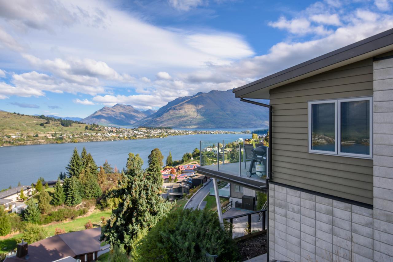 Contemporary Hilltop Abode Queenstown Exteriör bild
