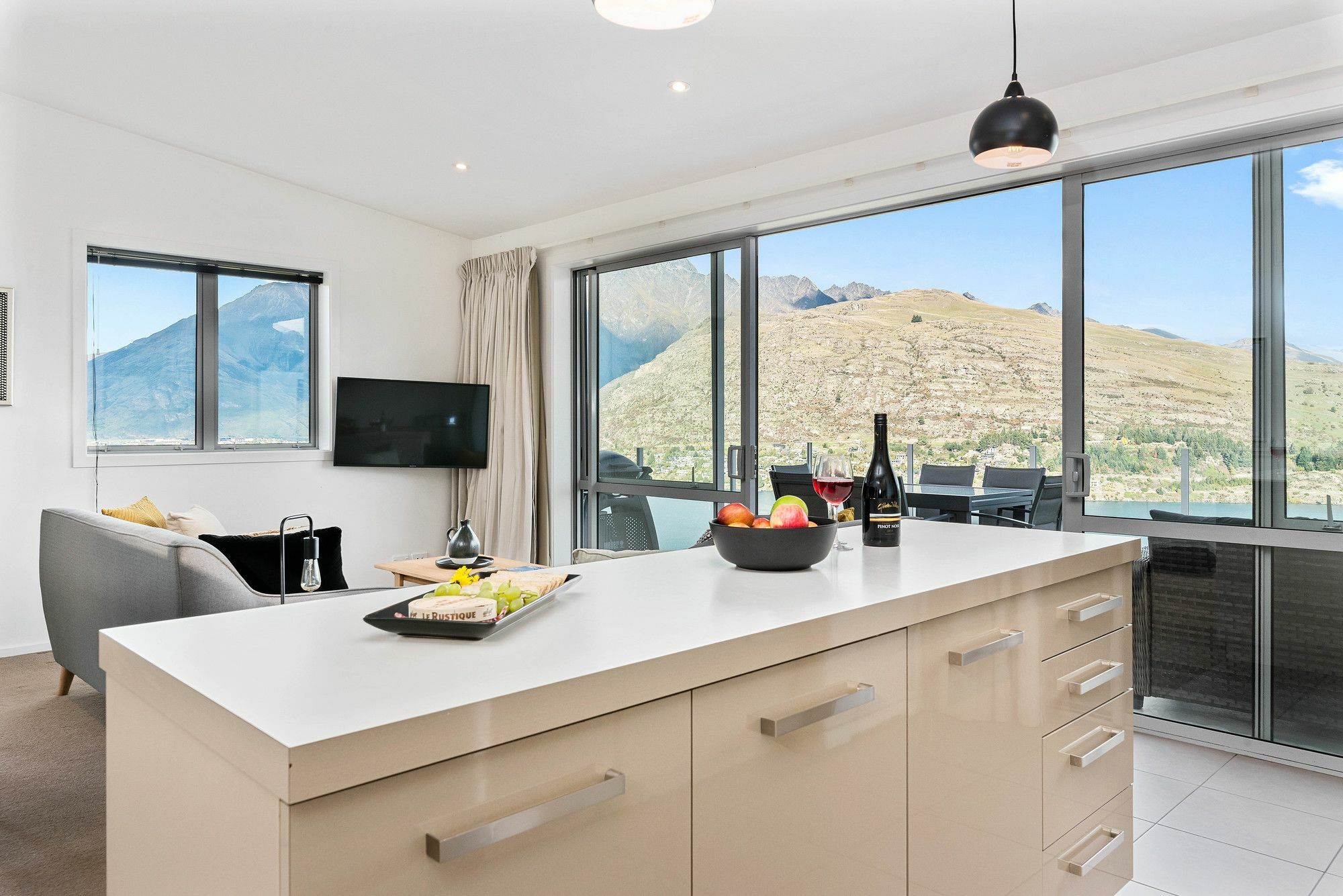 Contemporary Hilltop Abode Queenstown Exteriör bild
