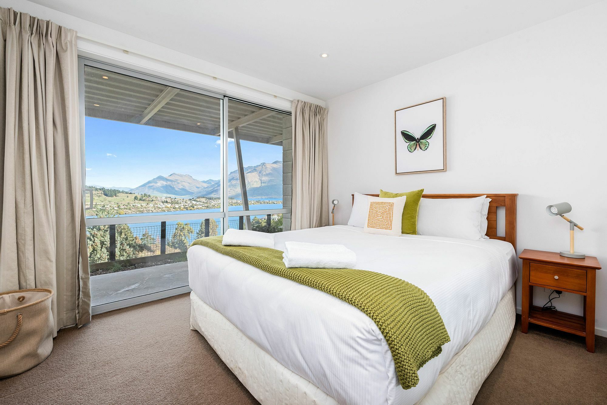 Contemporary Hilltop Abode Queenstown Exteriör bild